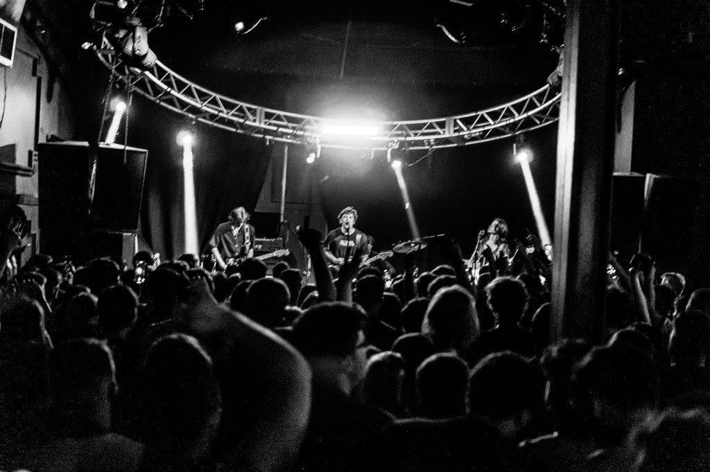 LIVE REVIEW: Overpass +&nbsp;Florentenes