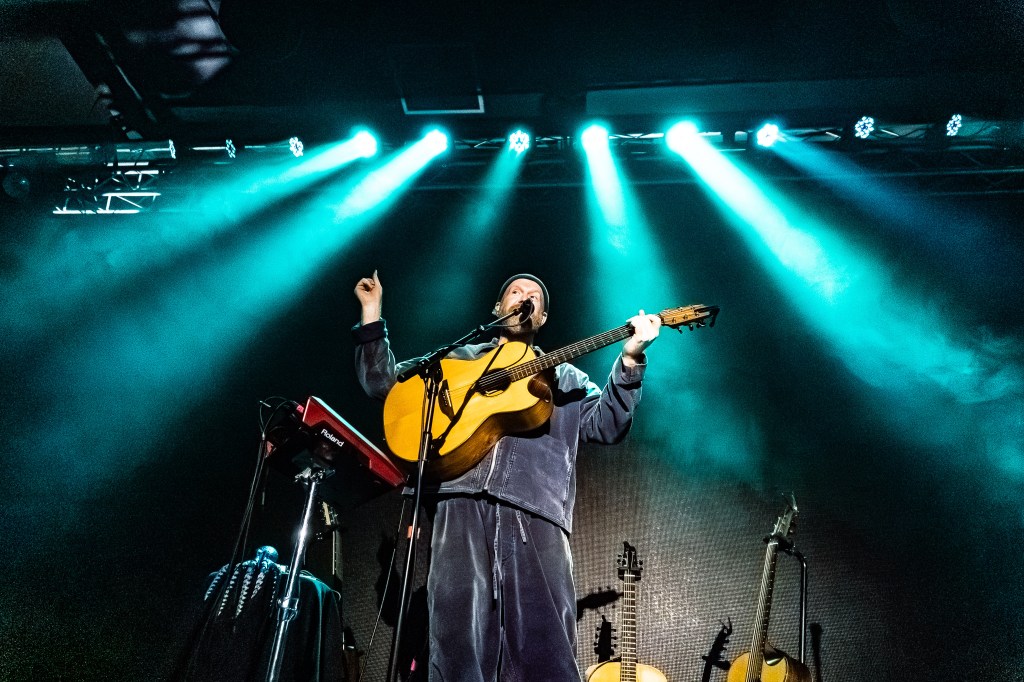 LIVE REVIEW: Newton&nbsp;Faulkner